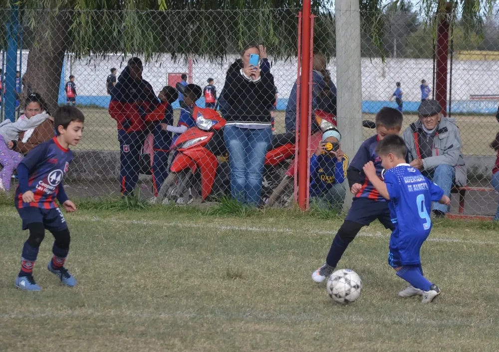 Centro Social vs Correos vs Defensores de Alberdi Socialeritas (100)