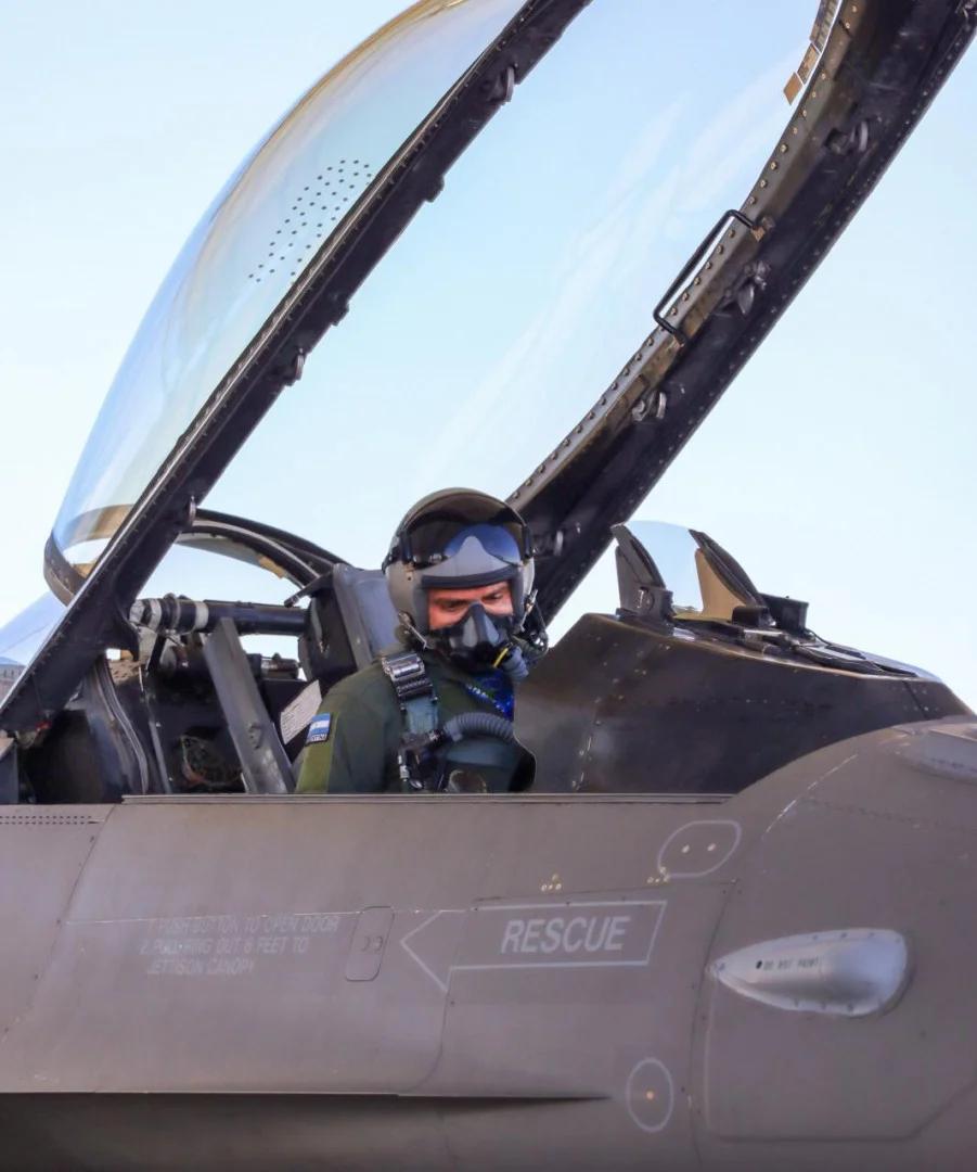 f16mayo-01