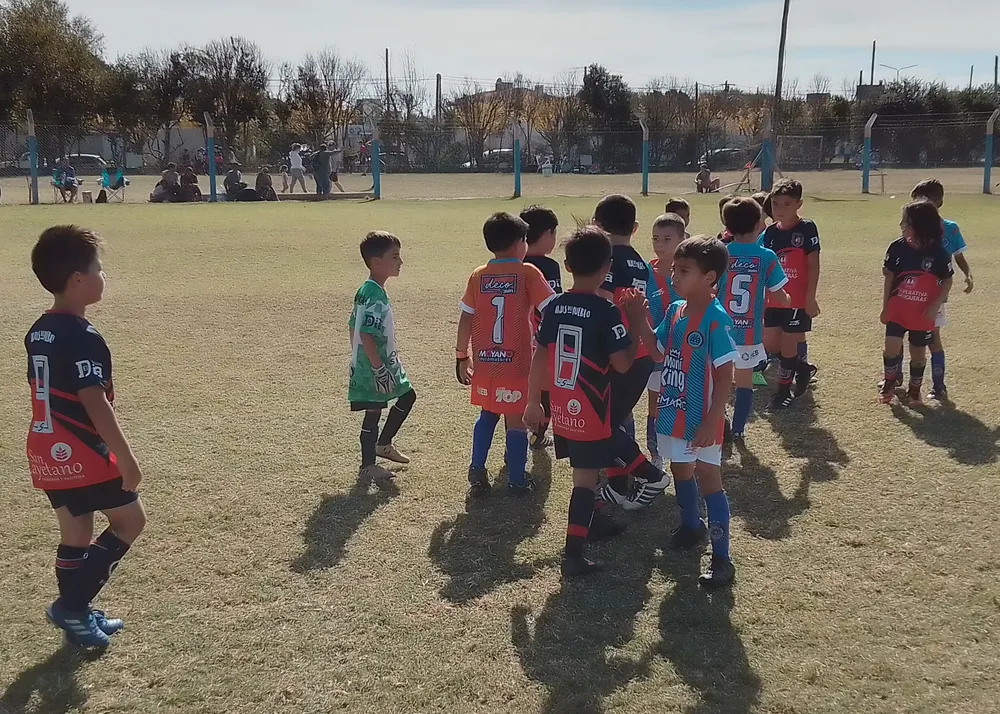 Infantiles Juveniles Centro Social San Lorenzo Bulnes Ateneo Vecinos Argentinso Jrs (143)