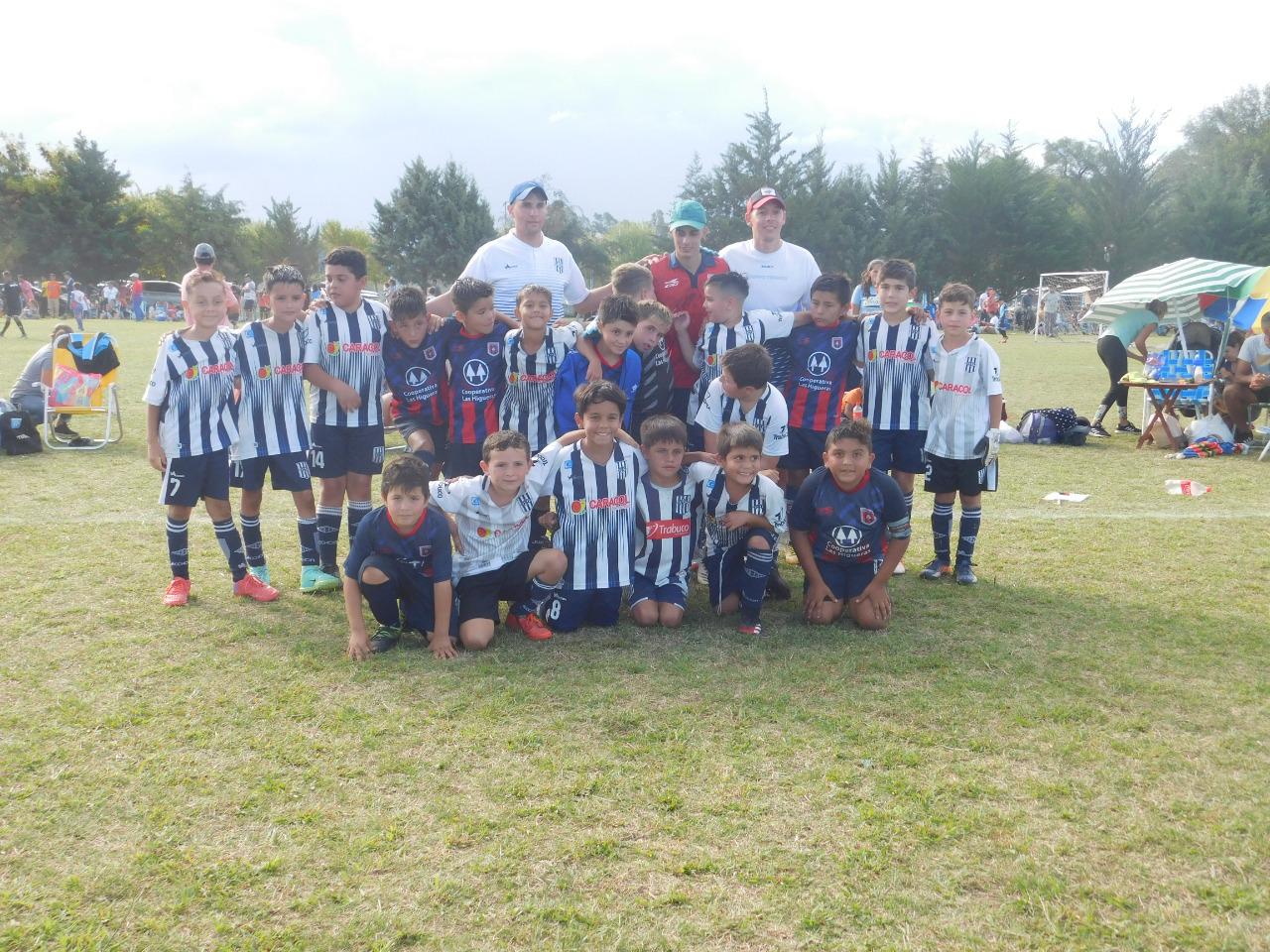 Centro Social Categoria 2013 Relampago Estudiantes (45)