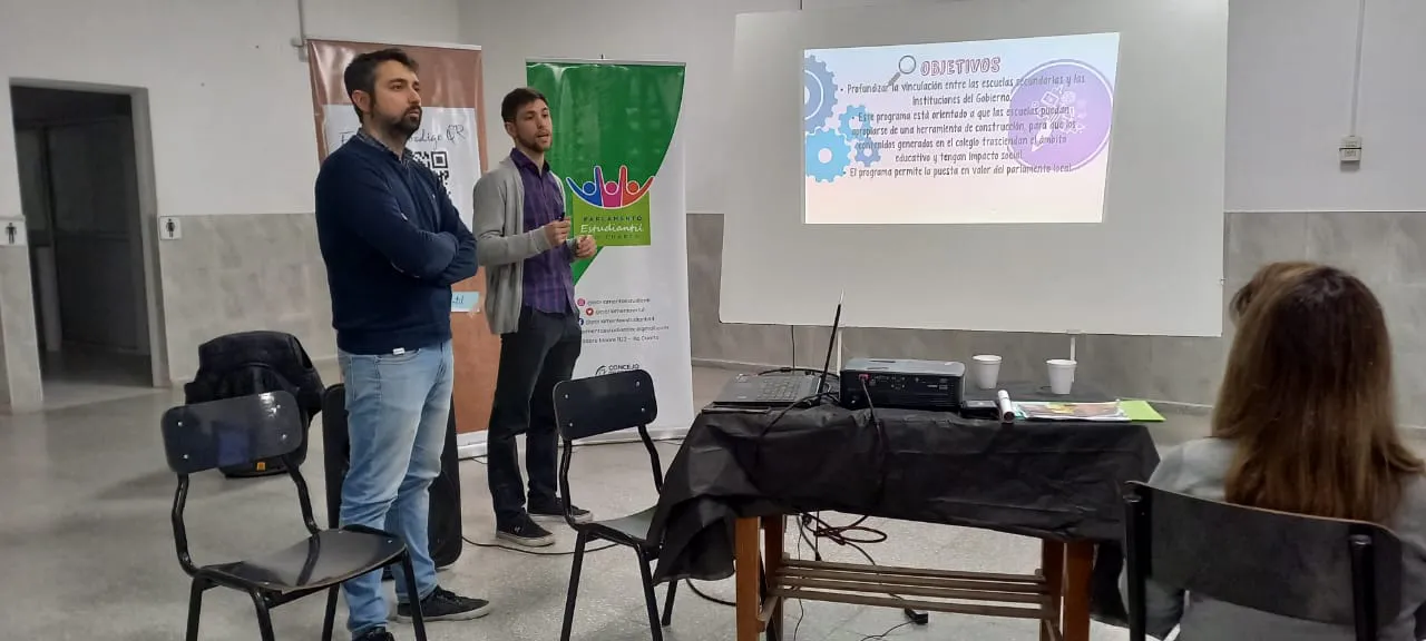 PARLAMENTO ESTUDIANTIL (1)