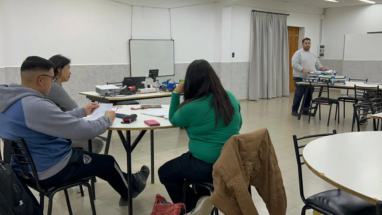 REPARACION DE CELULARES CIERRE  (4)