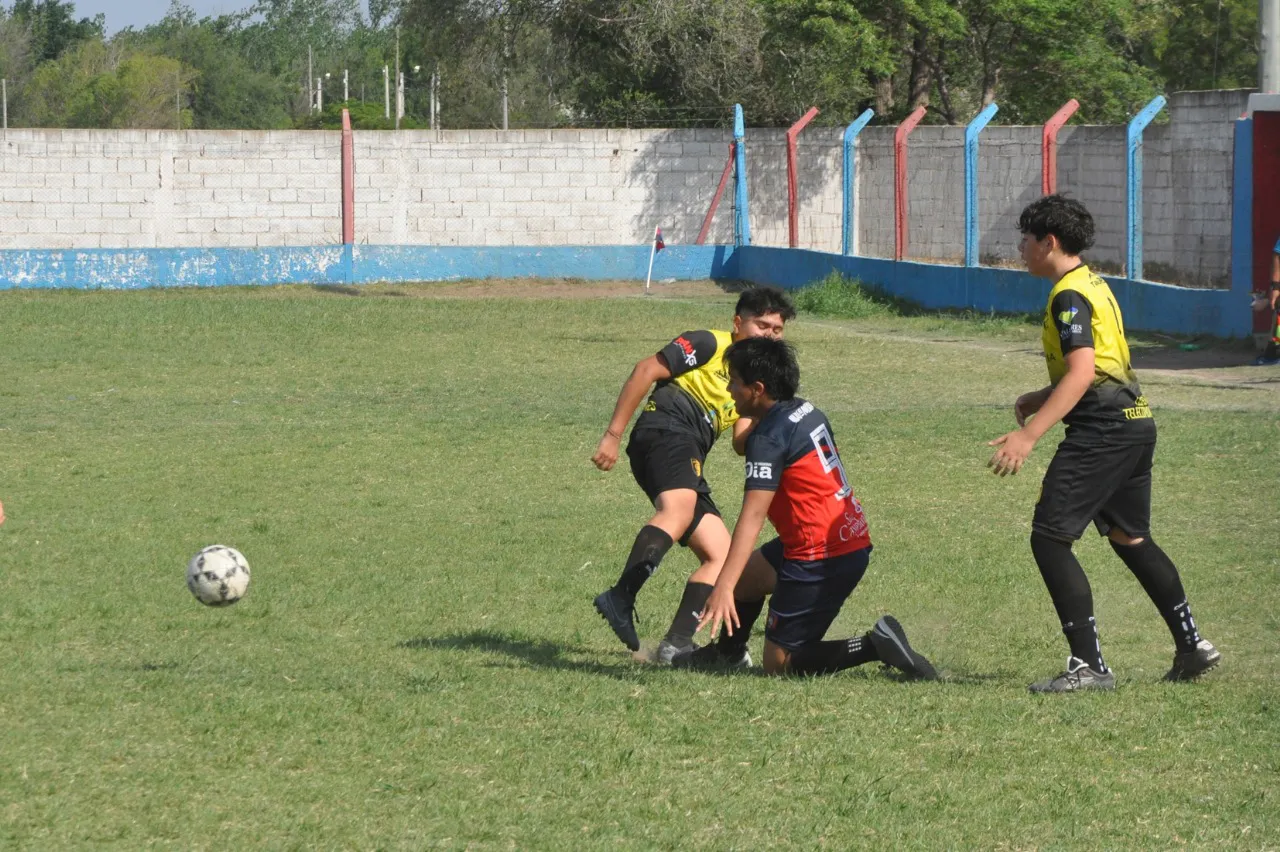 Centro Social Banda Norte B Correos y Telecomunicaciones (110)
