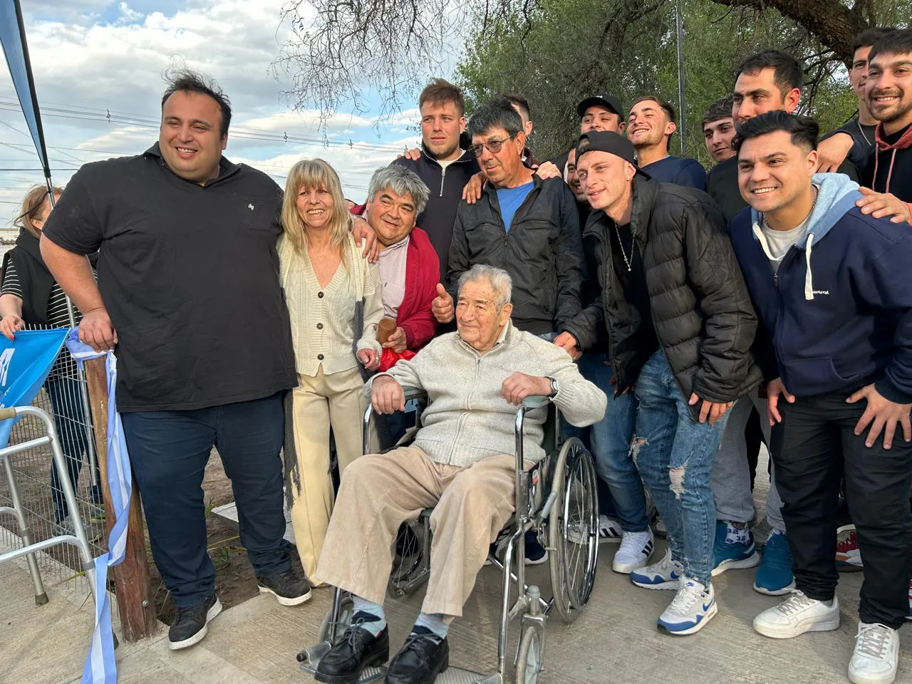 INAUGURACIÓN PLAZA ABUELOS MAÑEZ (10)