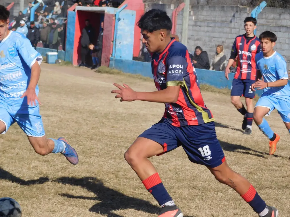Centro Social vs Deportivo Municipal Adelia María  (54)