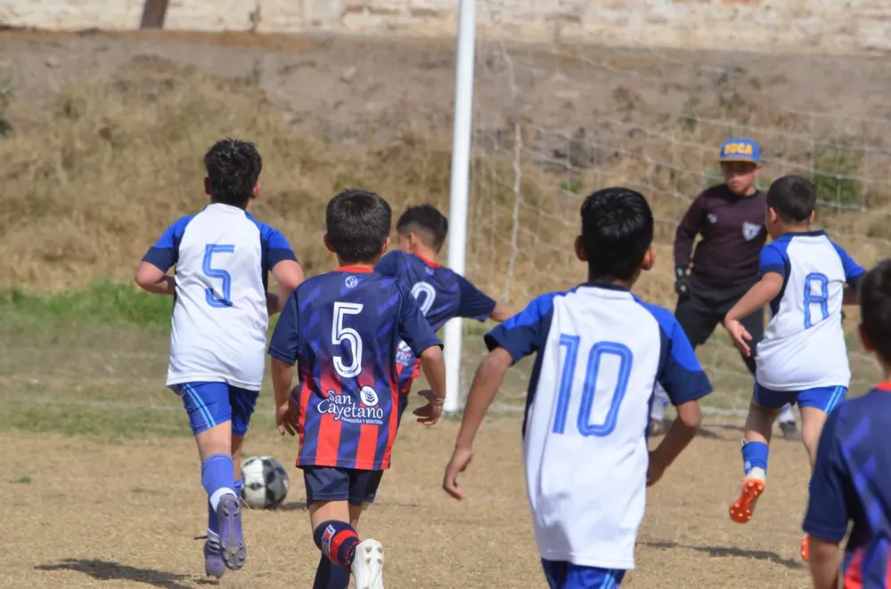 Infanto Juveniels Centro Social Roncedo Defensores Accion Juvenil (88)