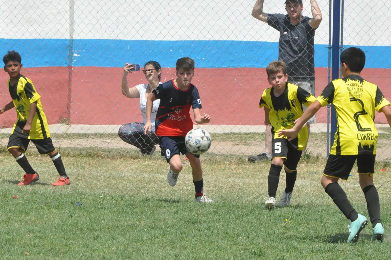 Centro Social Banda Norte B Correos y Telecomunicaciones (186)