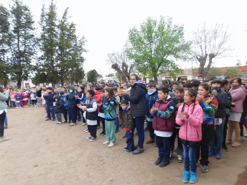 ESCUELA 94 AÑOS (3)