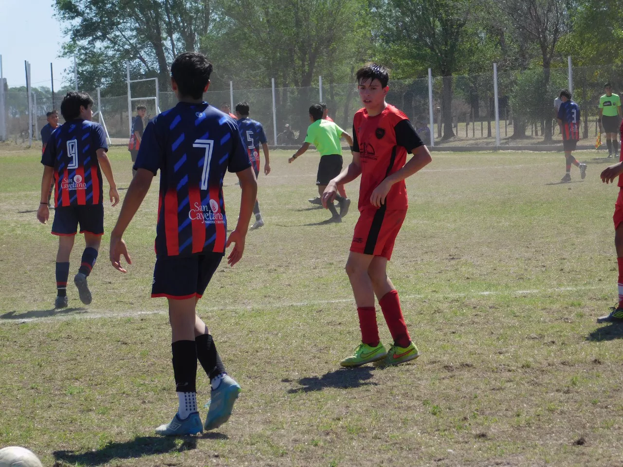 Centro Social vs Alberdi B vs San Cayetano (5)
