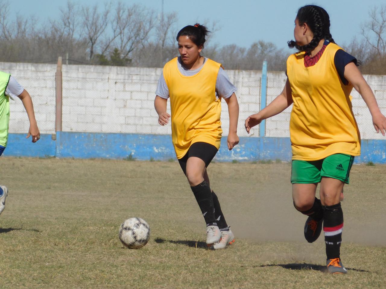 FEMENINO ROSARIO AMARILLO (6)