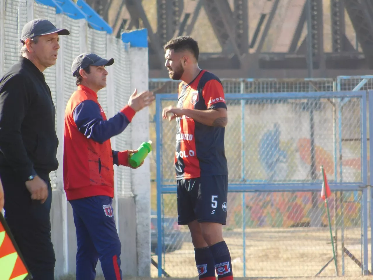 Centro Social vs Defensores de Alberdi (5)