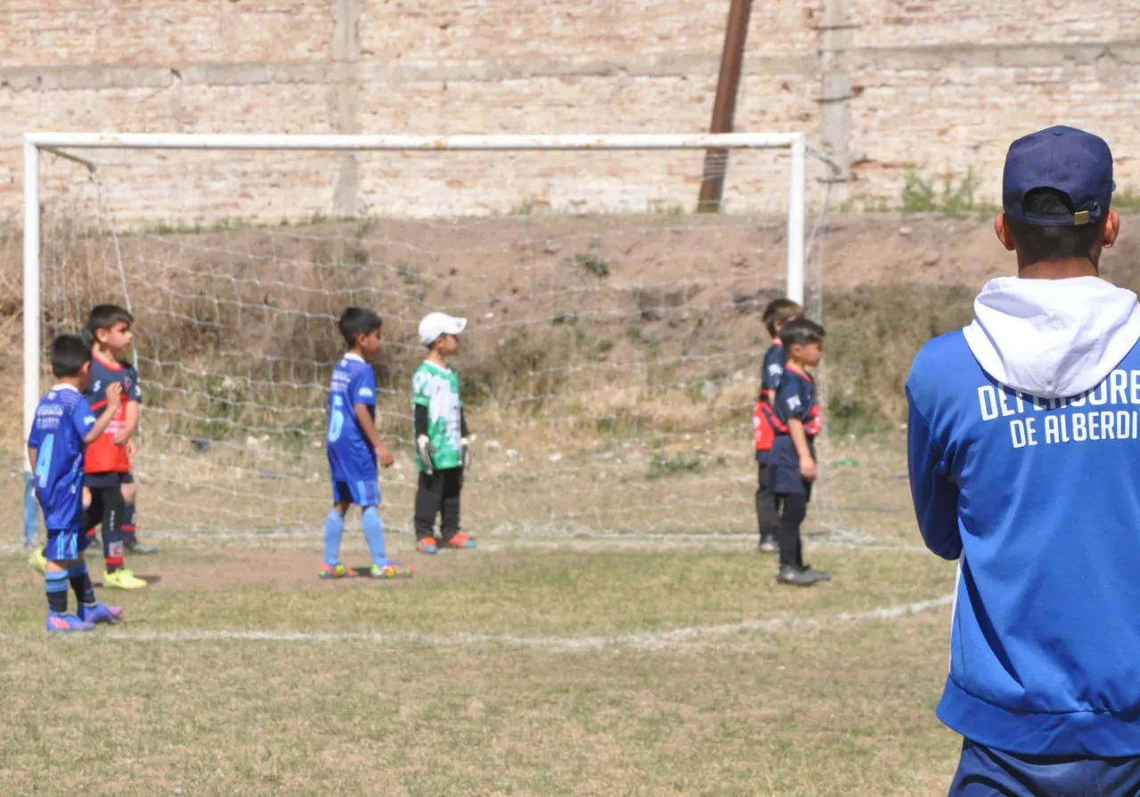 Centro Social vs Defensores de Alberdi vs Juventud Unida Río Cuarto (130)