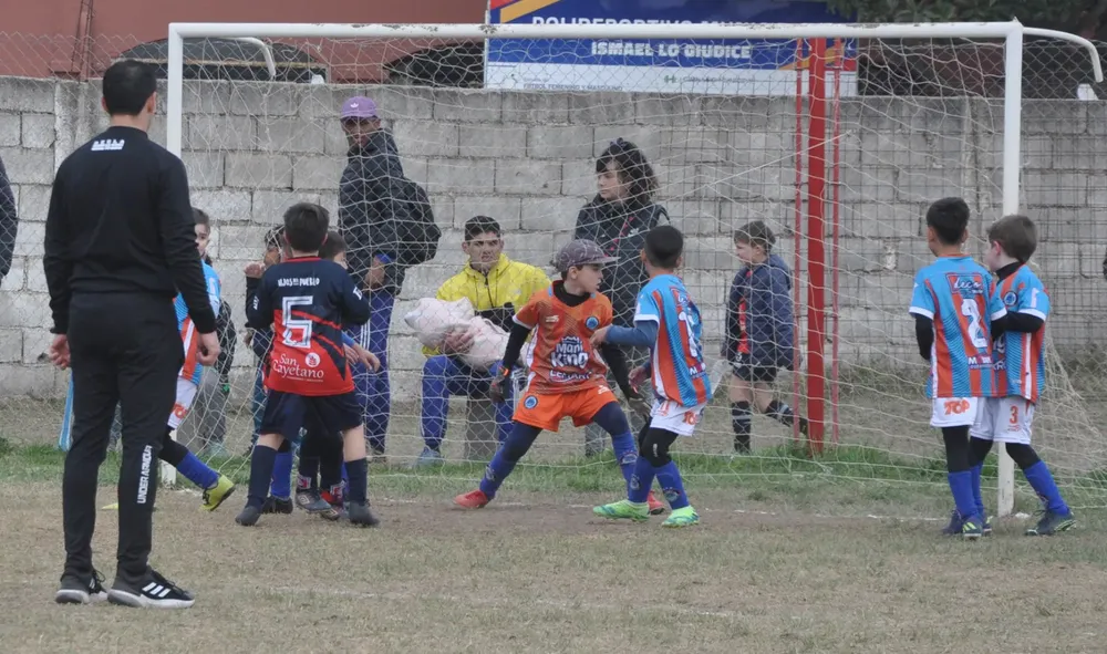 Centro Social Las Higueras Infanto Juvenil Ateneo Vecinos (117)