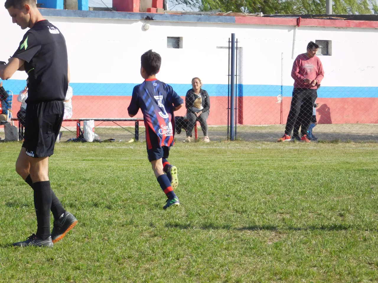 Centro Social Las Higueras Correos y Telecomunicaciones Deportivo Municipal Adela María (329)