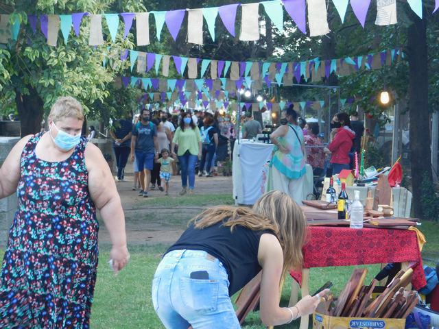 MUJERES QUE NO PARAN FERIA NAVIDEÑA 2020 (20)