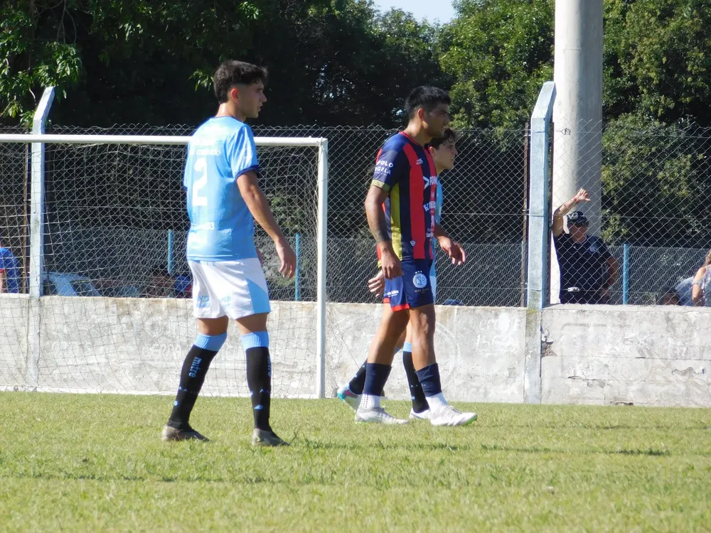 Fecha 3 Centro Social - Estudiantes  (31)