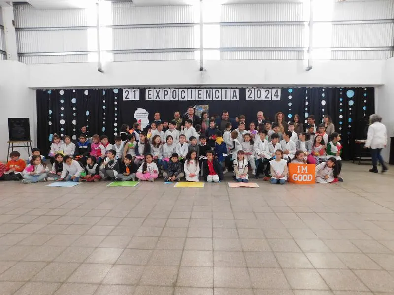 CE JORGE NEWBERY (2)