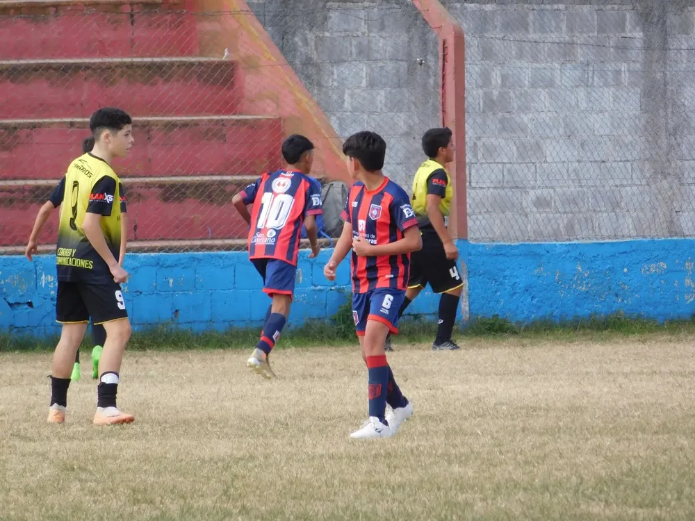 Centro Social vs Correos vs Defensores de Alberdi Socialeritas (228)