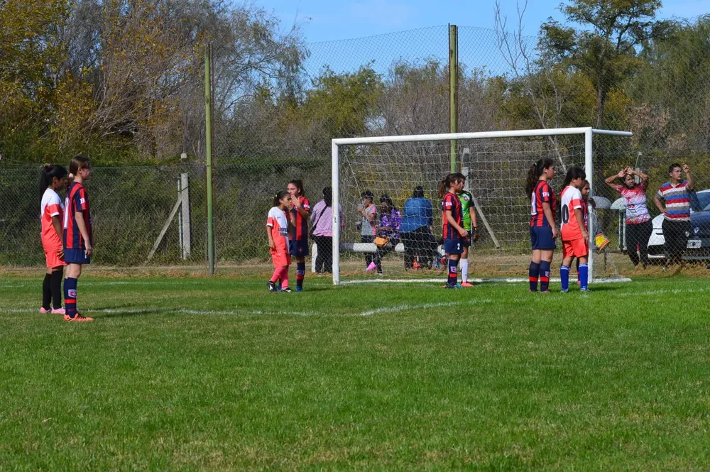 Infantiles Juveniles Centro Social San Lorenzo Bulnes Ateneo Vecinos Argentinso Jrs (22)