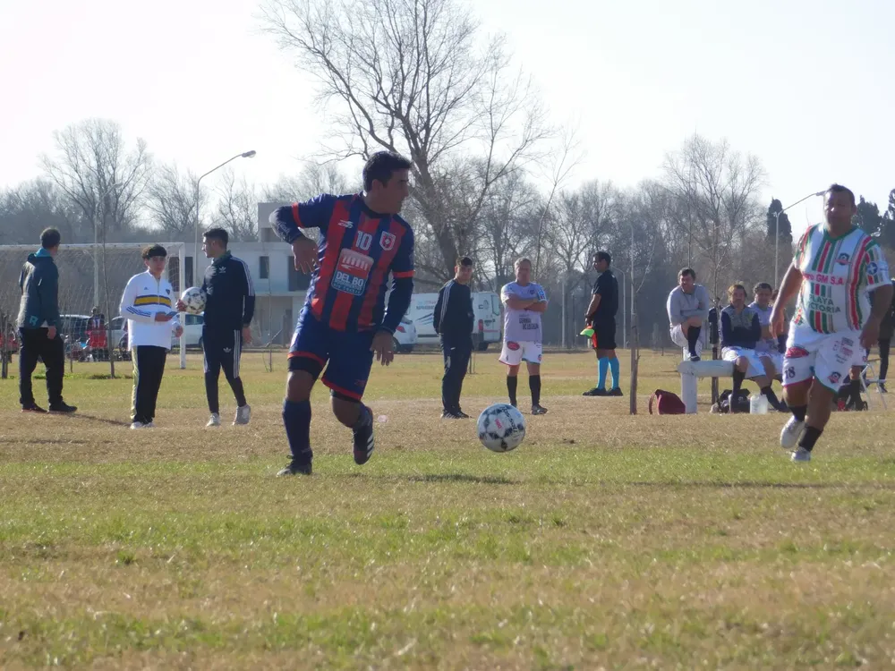 Los Profesionales +43 (7)