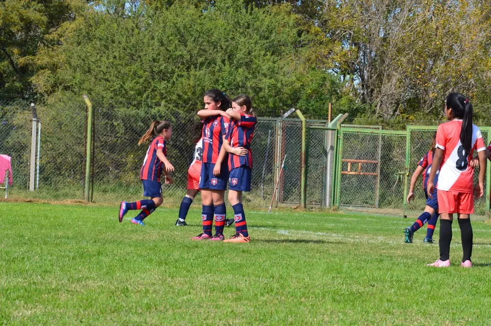 Infantiles Juveniles Centro Social San Lorenzo Bulnes Ateneo Vecinos Argentinso Jrs (19)