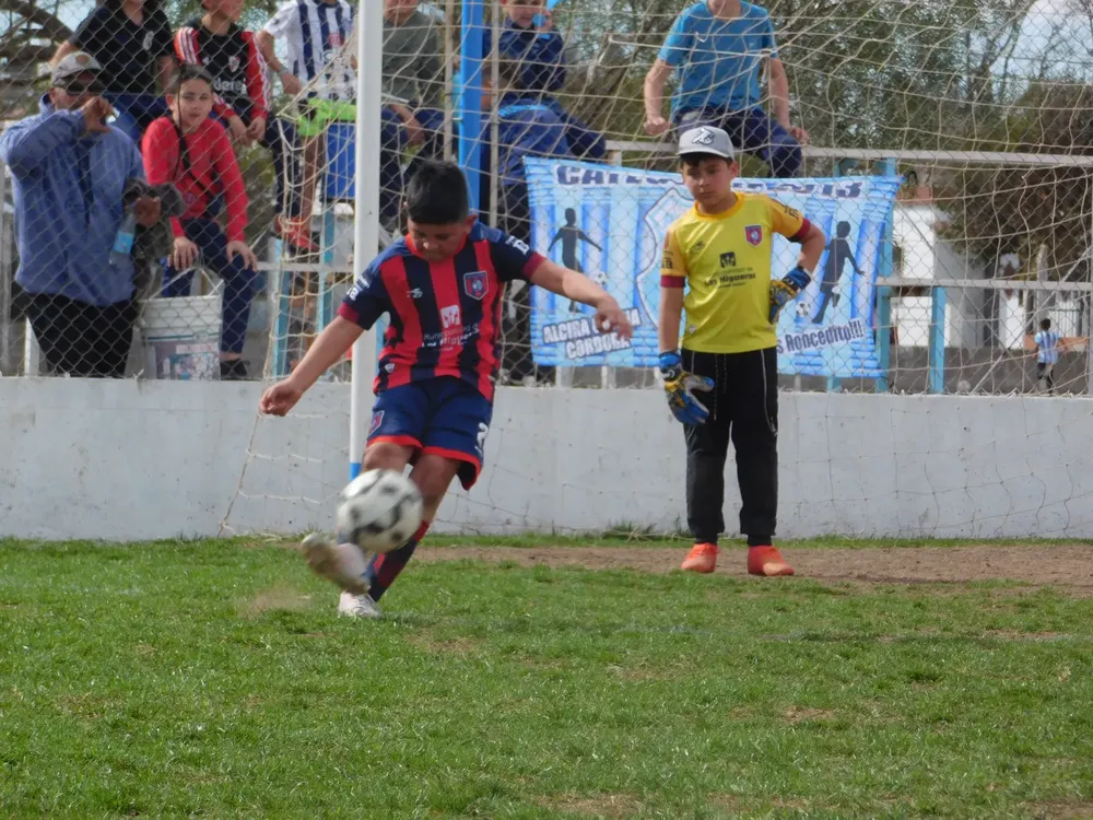 Infanto Juveniels Centro Social Roncedo Defensores Accion Juvenil (155)