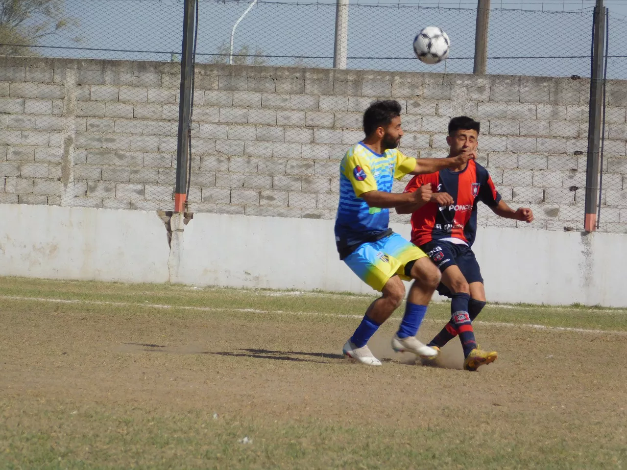 Rosario FC vs Centro Social (11)
