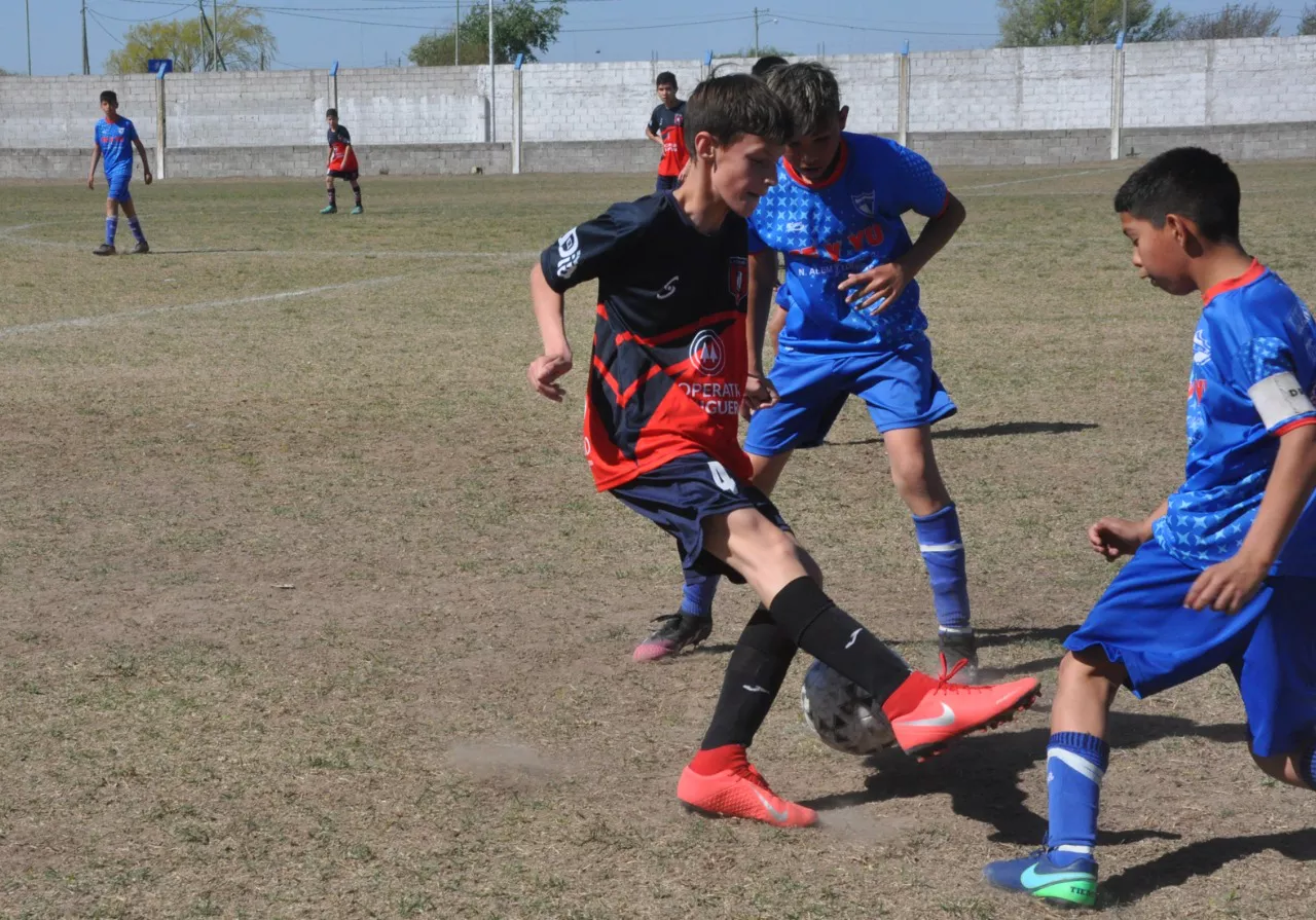 Centro Social vs Defensores de Alberdi vs Juventud Unida Río Cuarto (168)