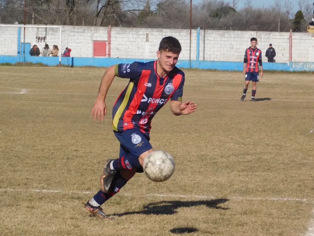Centro Social vs Deportivo Municipal Adelia María  (40)