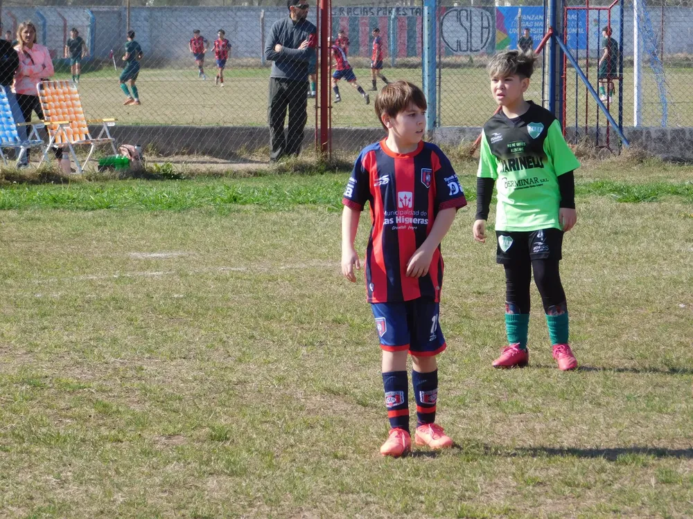 Centro Social Banda Norte Correos Renato Cesarini (160)