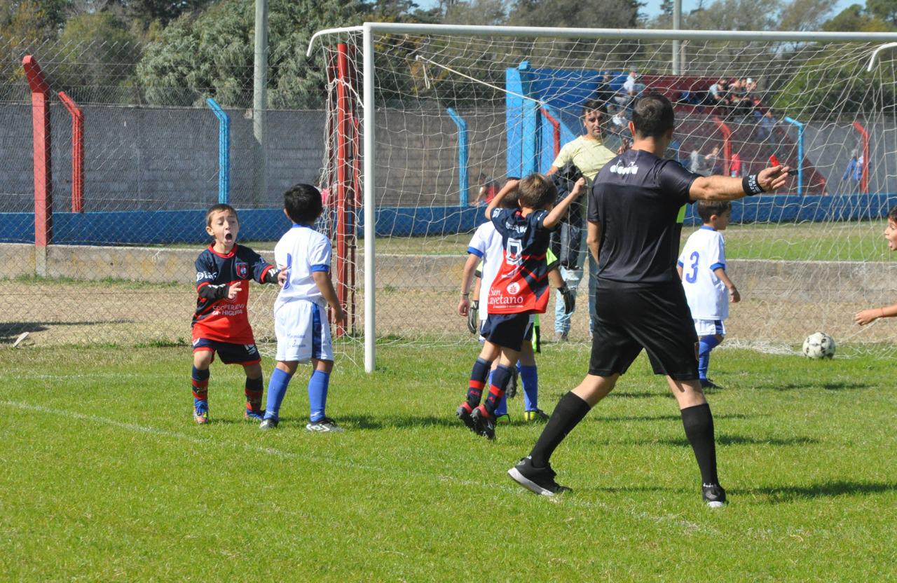 Fecha 4 - Centro Social vs Rosario vs Talleres (88)