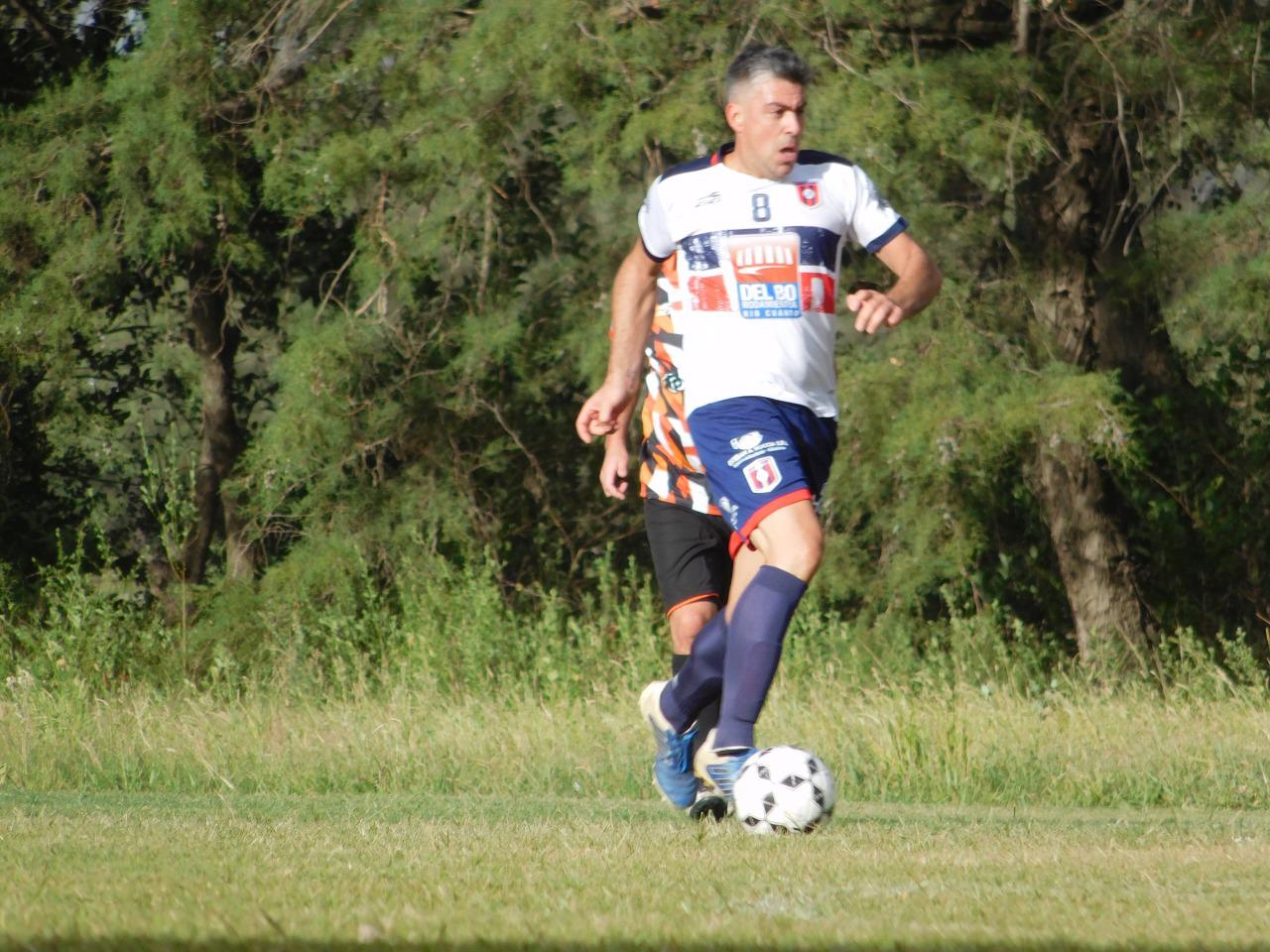 Profesionales Las Higueras vs DGI (7)