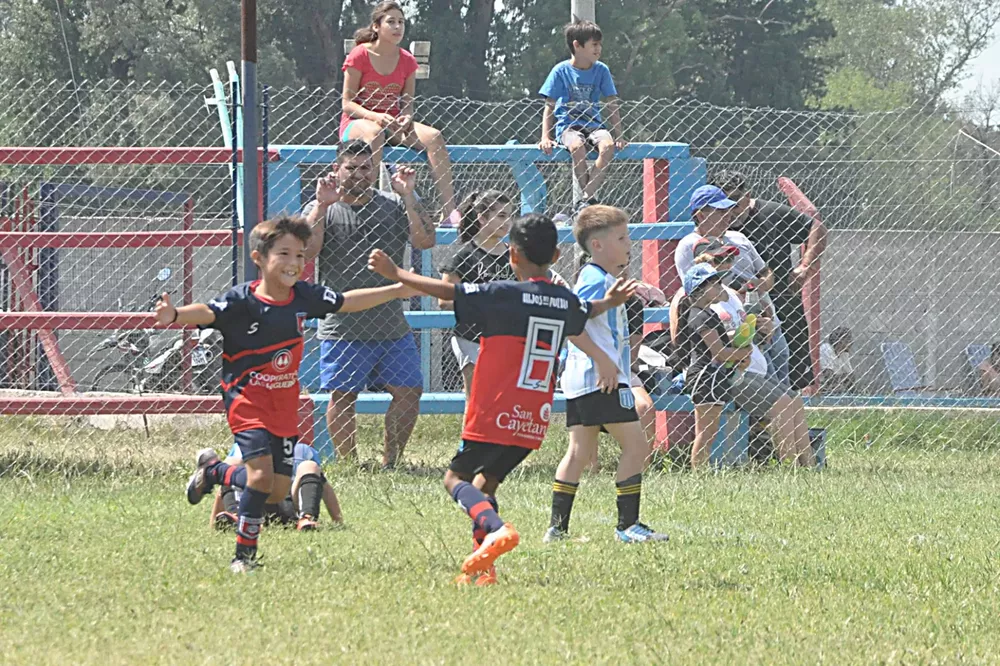 Centro Social Blaugranas vs Alberdi (27)