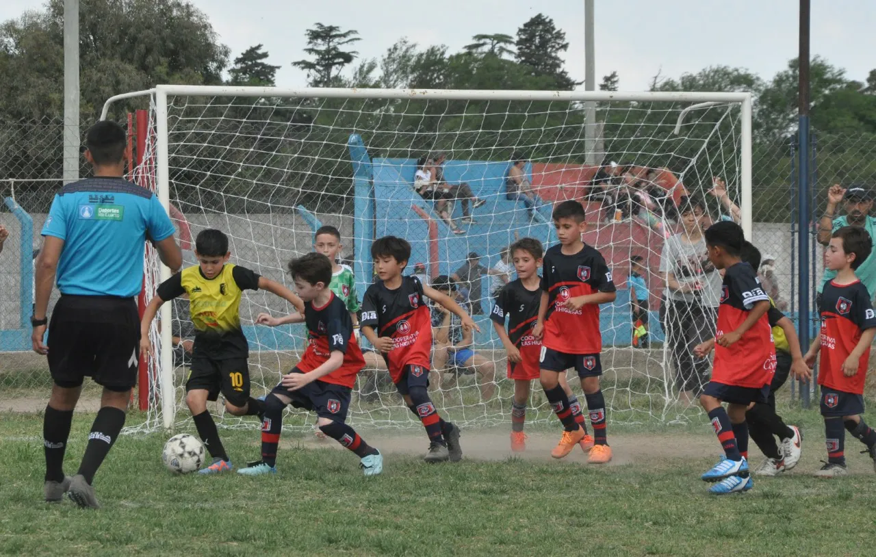 Centro Social Banda Norte B Correos y Telecomunicaciones (164)