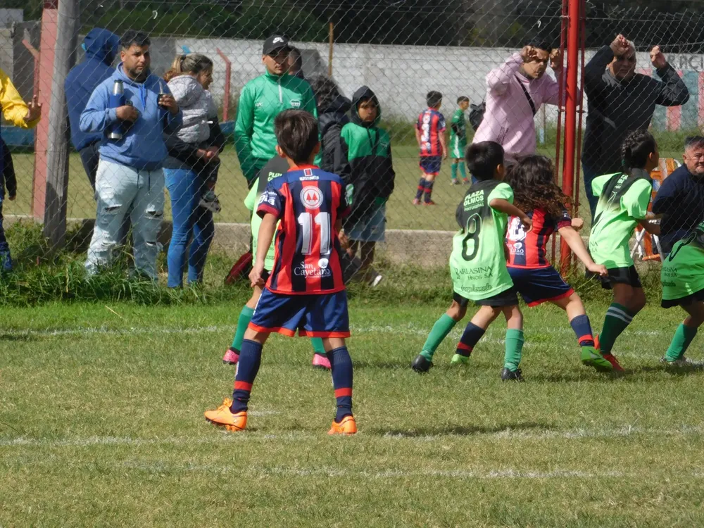 Infanto Juvenil Centro Social Banda Norte Belgrano Ateneo Vecinos (200)
