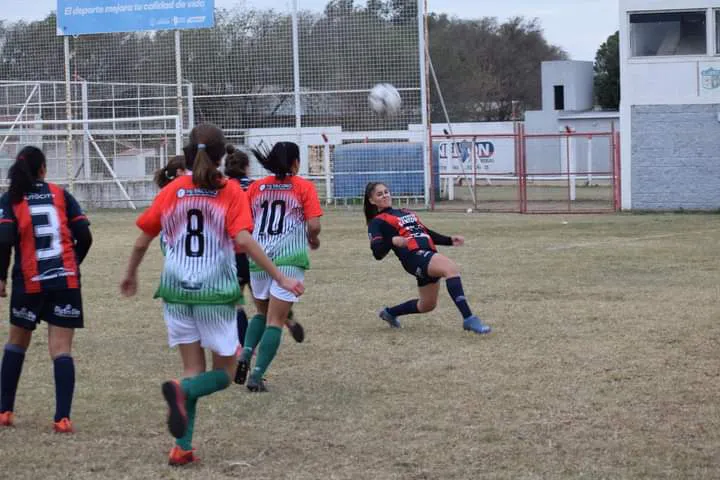 Centro Social Socialeras vs Juventud Unida  (14)