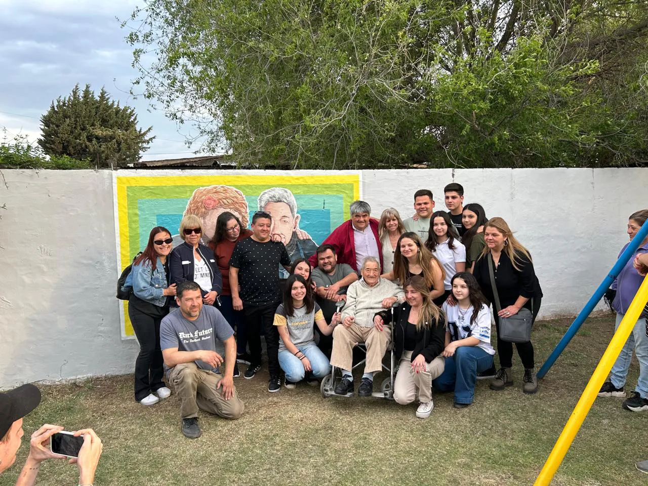 INAUGURACIÓN PLAZA ABUELOS MAÑEZ (1)