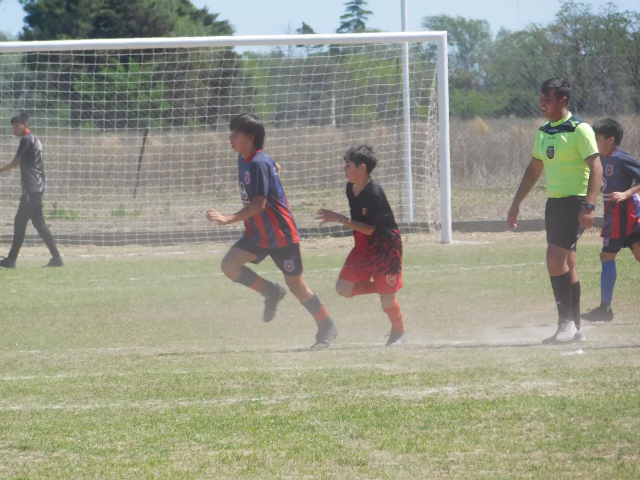 Centro Social vs Alberdi B vs San Cayetano (78)