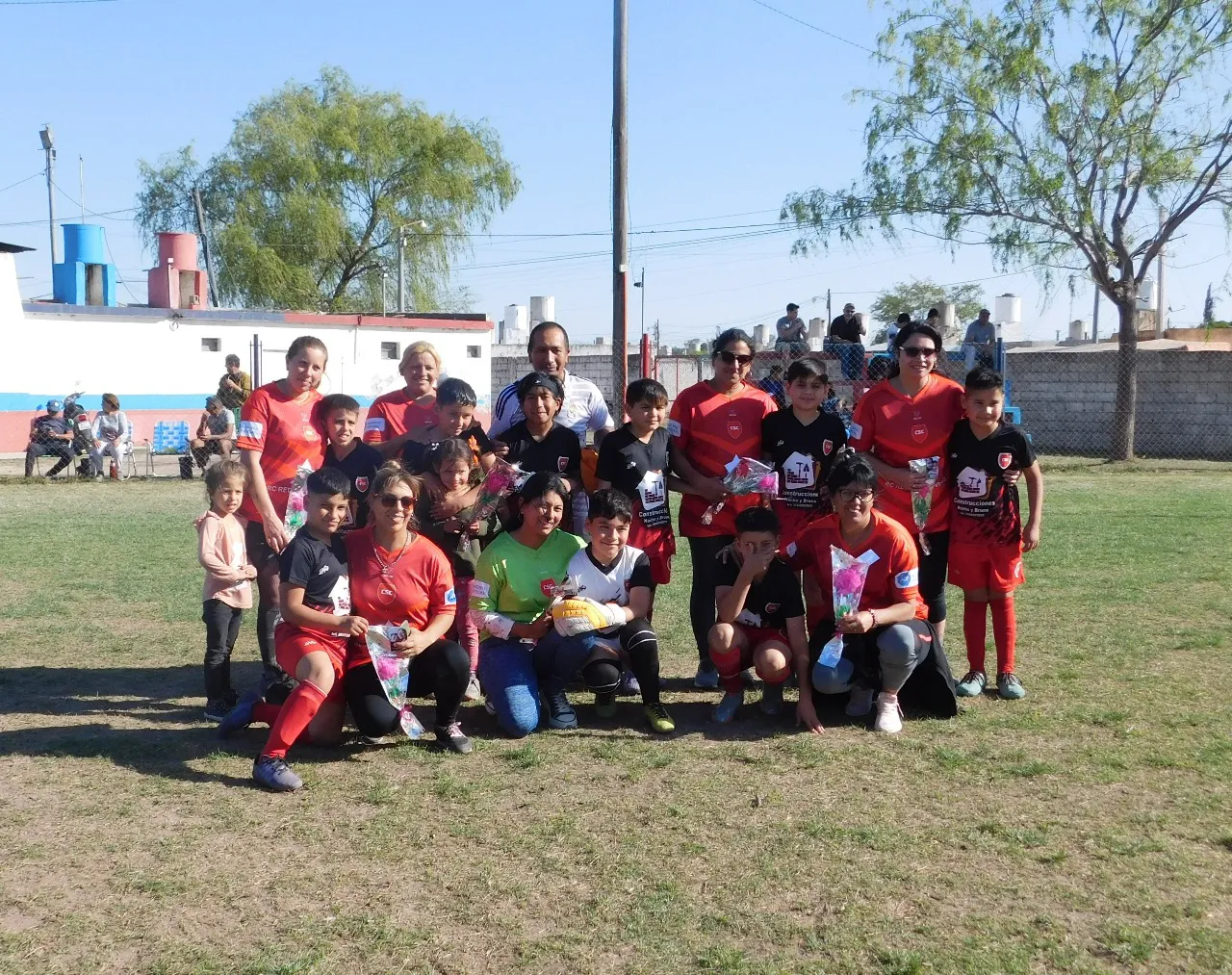 Centro Social San Cayetano Santa Paula Socialeritas Dia de la Madre (37)