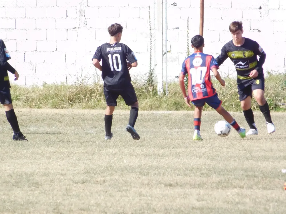 Centro Social vs Correos vs Defensores de Alberdi Socialeritas (198)