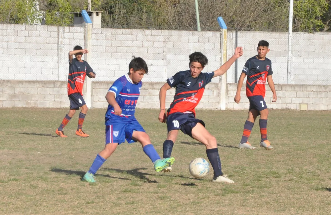 Centro Social vs Defensores de Alberdi vs Juventud Unida Río Cuarto (207)