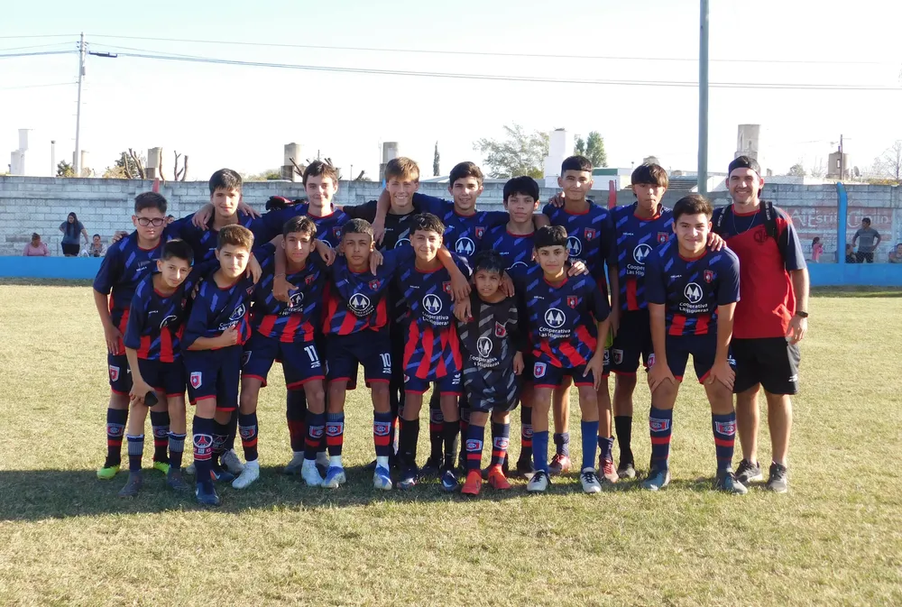 Infantiles Juveniles Centro Social San Lorenzo Bulnes Ateneo Vecinos Argentinso Jrs (87)