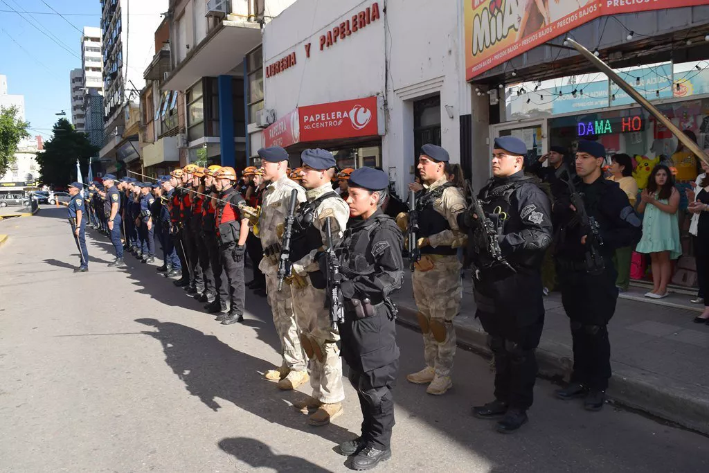 POLICIA (5)