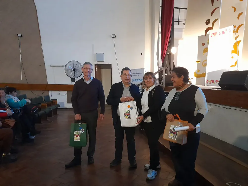 COOPERADORA CASTA (1)