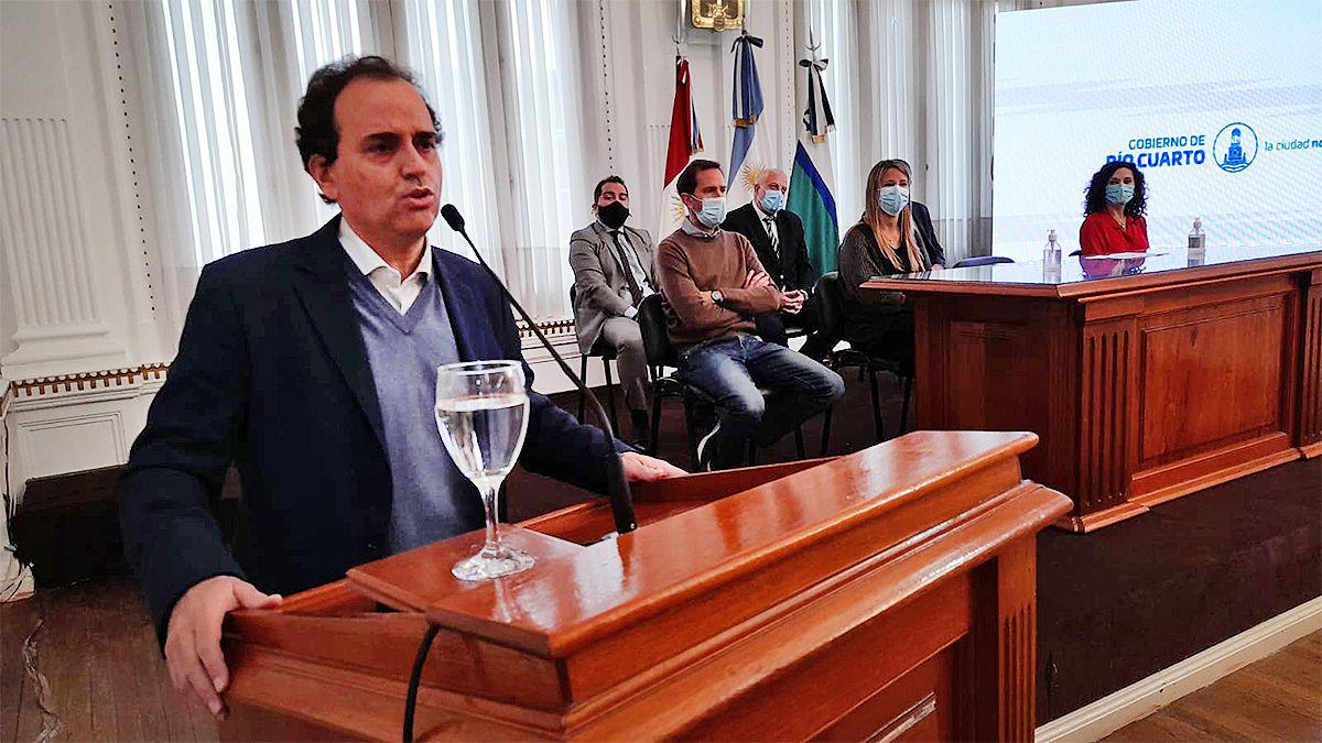 el-intendente-llamosas-presenta-el-loteo-social-colombres