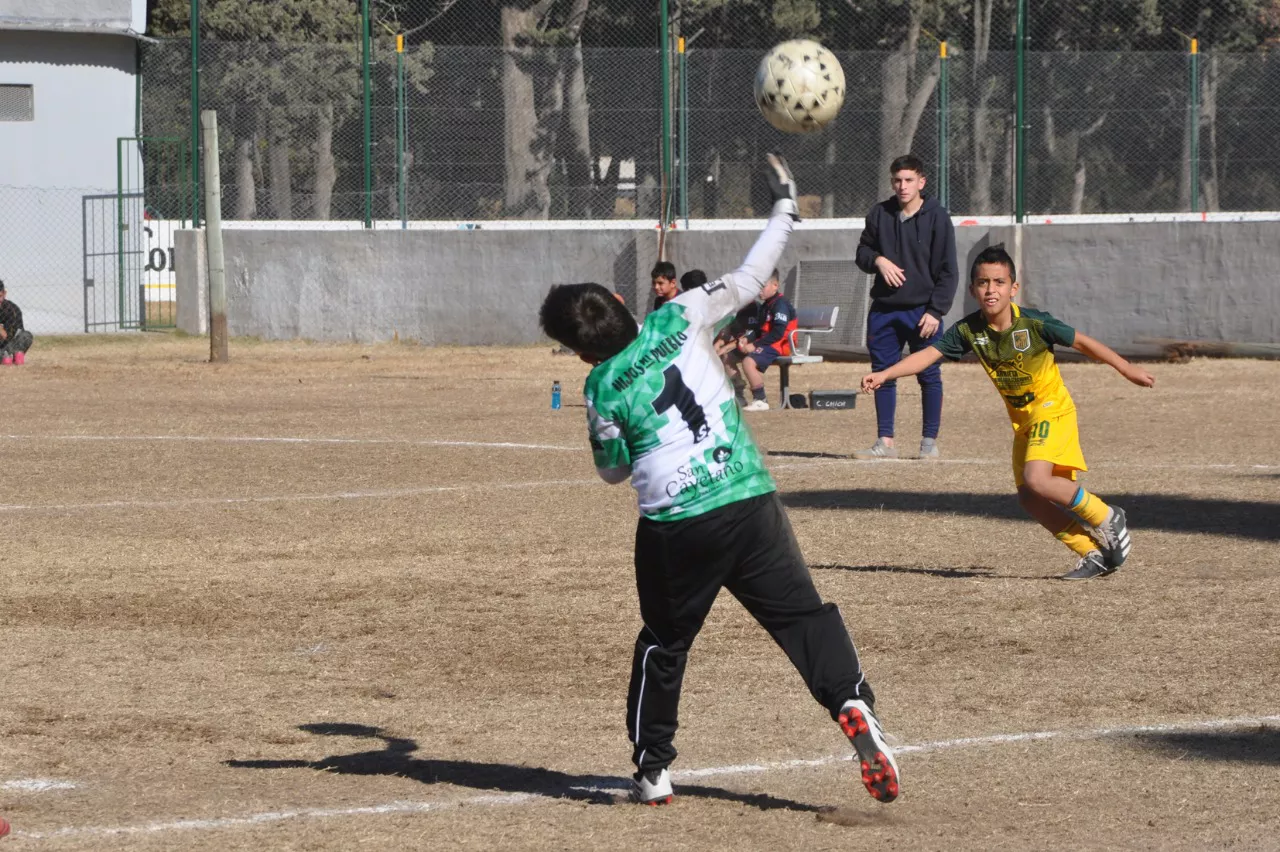 Centro Social vs Roncedo vs Deportivo Rio Cuarto (75)