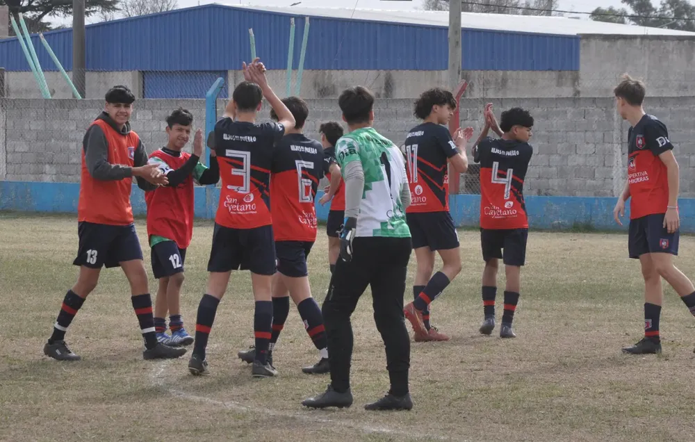 Centro Social Las Higueras Infanto Juvenil Ateneo Vecinos (140)
