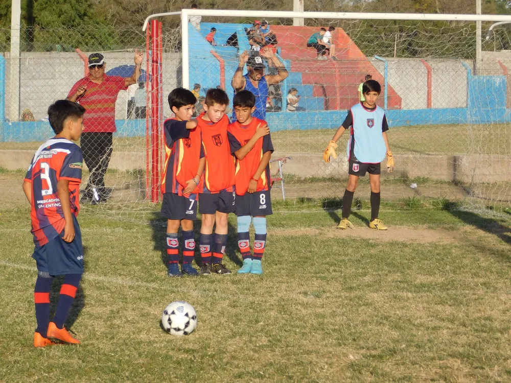 Infantiles Juveniles Centro Social San Lorenzo Bulnes Ateneo Vecinos Argentinso Jrs (126)