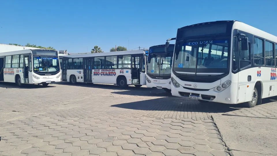 408184832_869098451882060_2050000092907562599_n