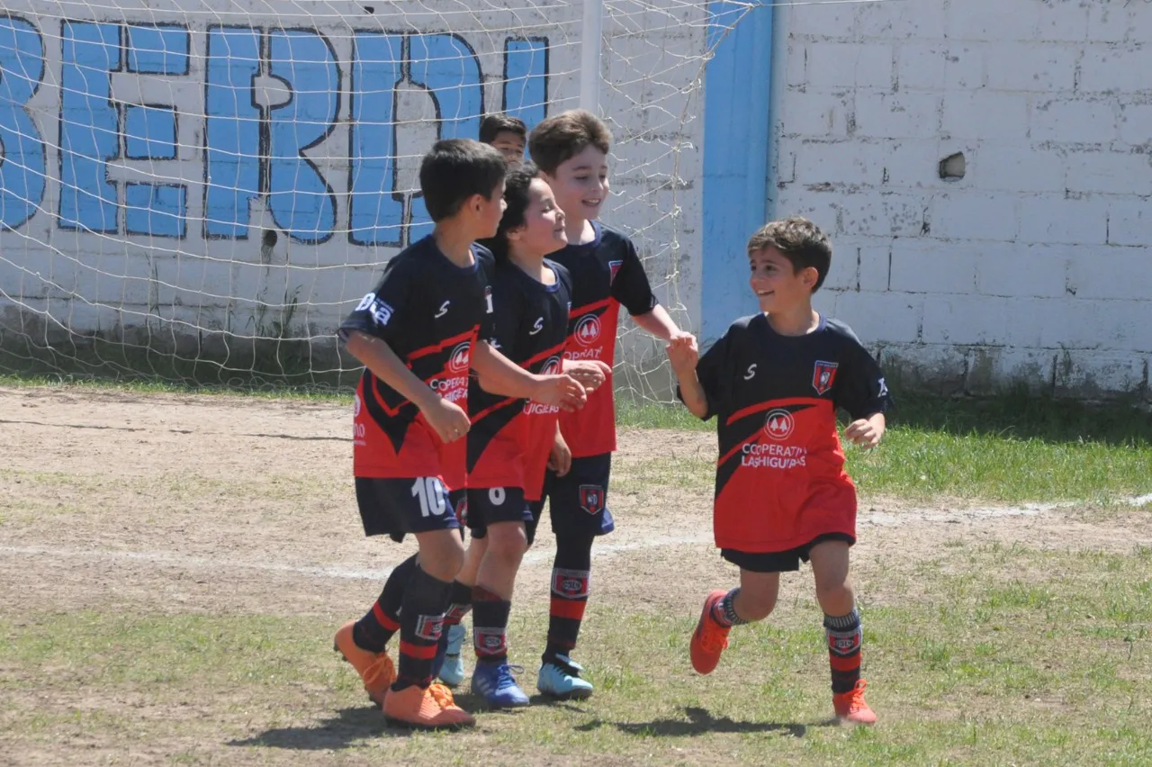 Centro Social Alberdi  Atenas (33)